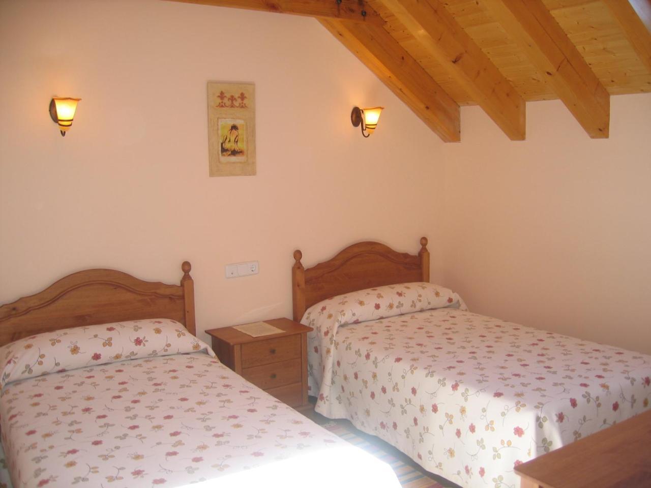 Casa Rural Ornat Etxea Vidangoz 外观 照片