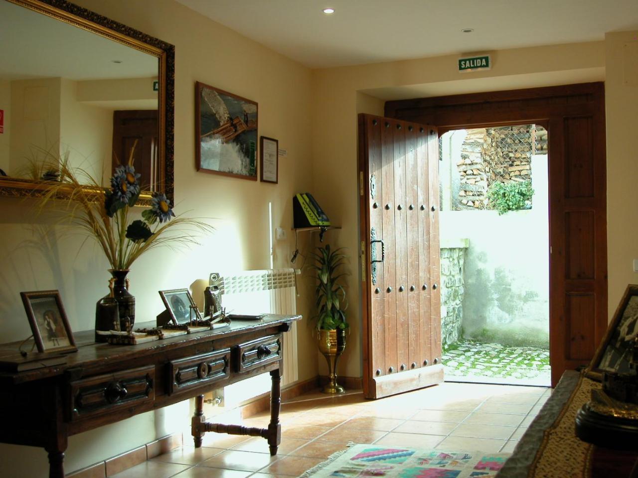 Casa Rural Ornat Etxea Vidangoz 外观 照片